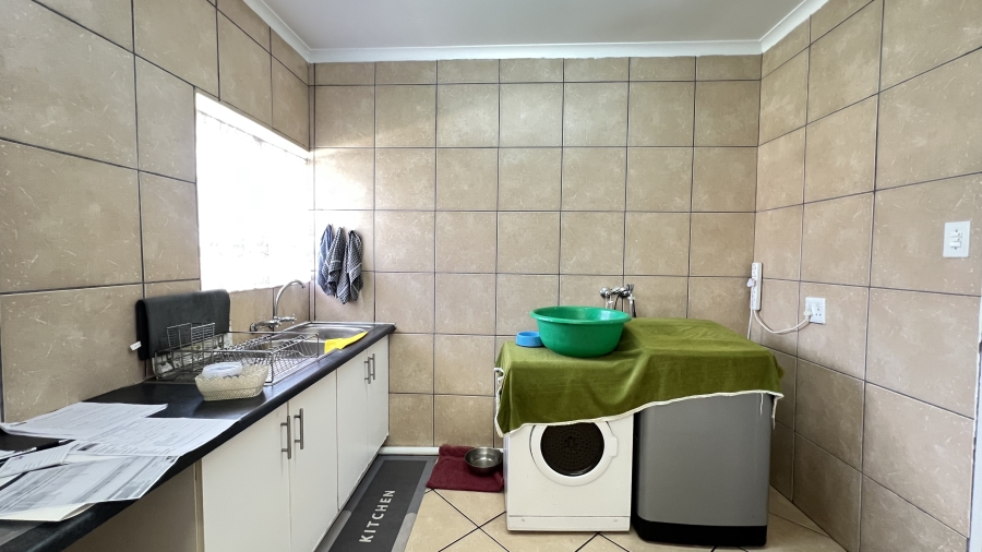 3 Bedroom Property for Sale in Greenhills Gauteng
