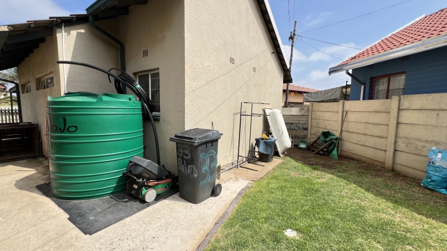 3 Bedroom Property for Sale in Greenhills Gauteng