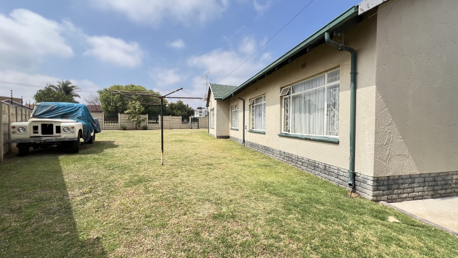 3 Bedroom Property for Sale in Greenhills Gauteng
