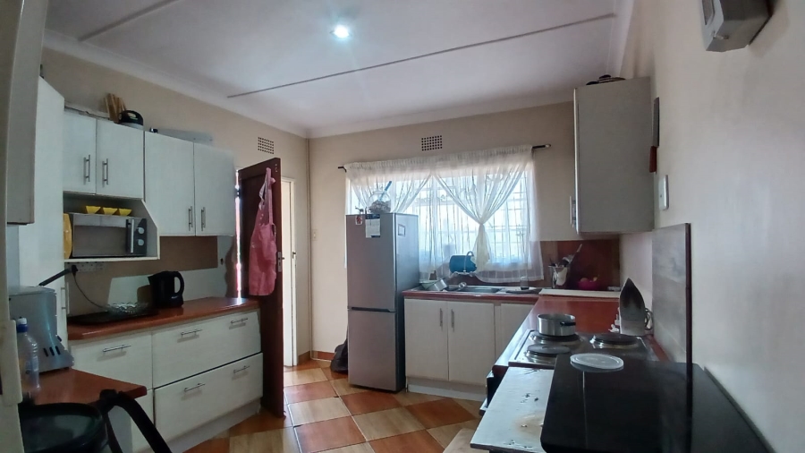 2 Bedroom Property for Sale in Greenhills Gauteng