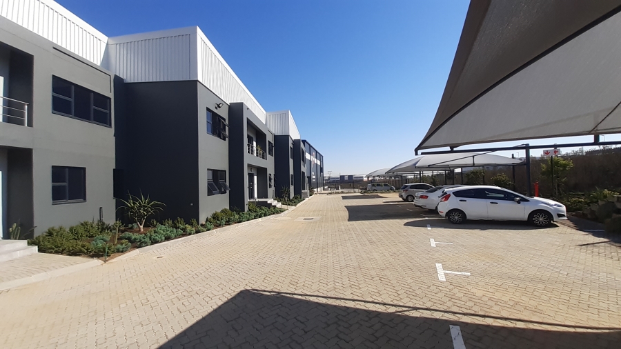 To Let Commercial Property for Rent in Longlake Gauteng