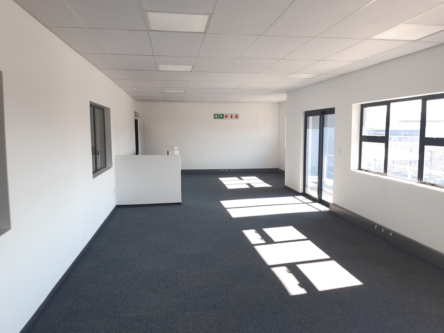 To Let Commercial Property for Rent in Longlake Gauteng