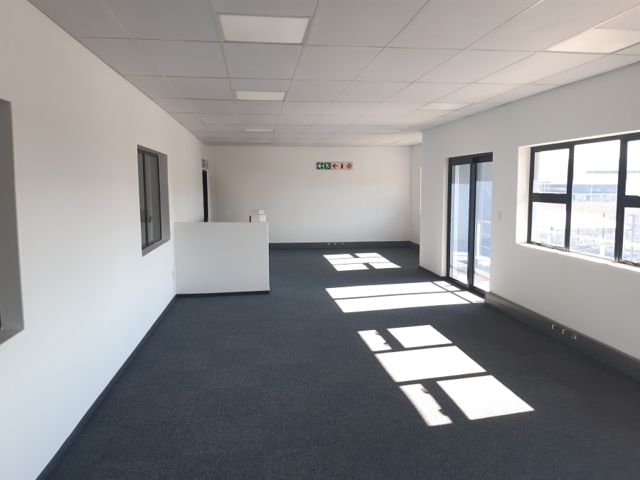 To Let Commercial Property for Rent in Longlake Gauteng