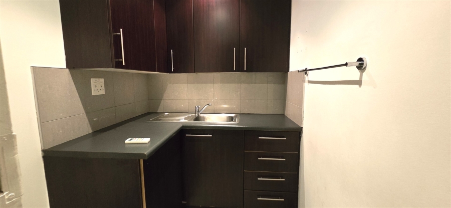 To Let Commercial Property for Rent in Hurlingham Gauteng