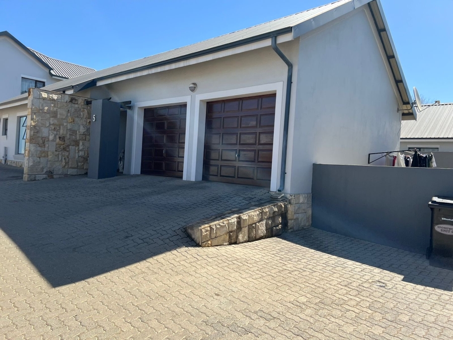 To Let 3 Bedroom Property for Rent in Meyersdal Gauteng