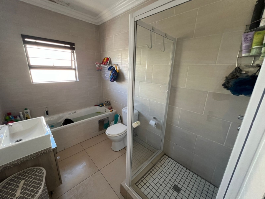 To Let 3 Bedroom Property for Rent in Meyersdal Gauteng
