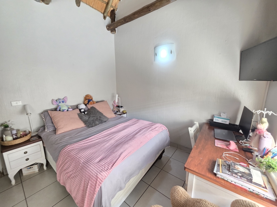 To Let 4 Bedroom Property for Rent in Woodhill Estate Gauteng