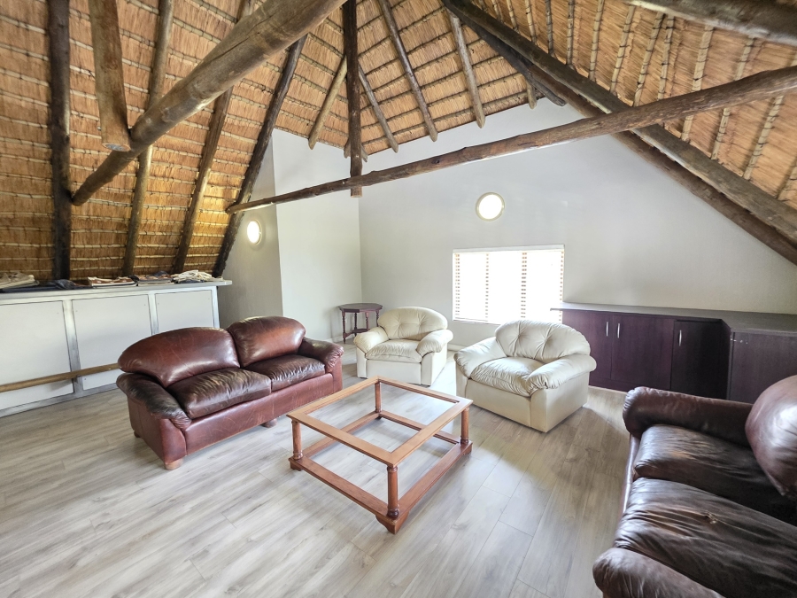 To Let 4 Bedroom Property for Rent in Woodhill Estate Gauteng