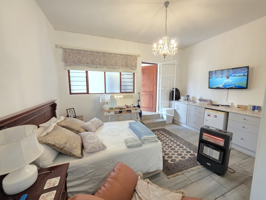 To Let 4 Bedroom Property for Rent in Woodhill Estate Gauteng