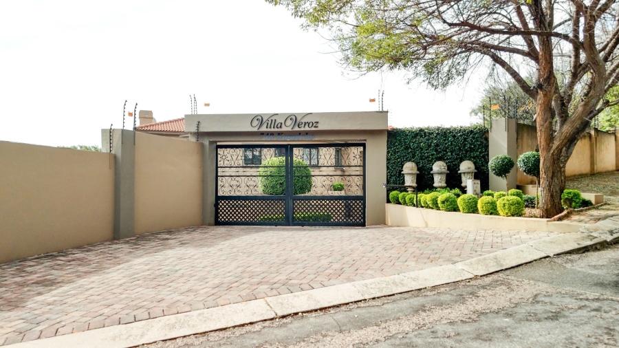 12 Bedroom Property for Sale in Florauna Gauteng