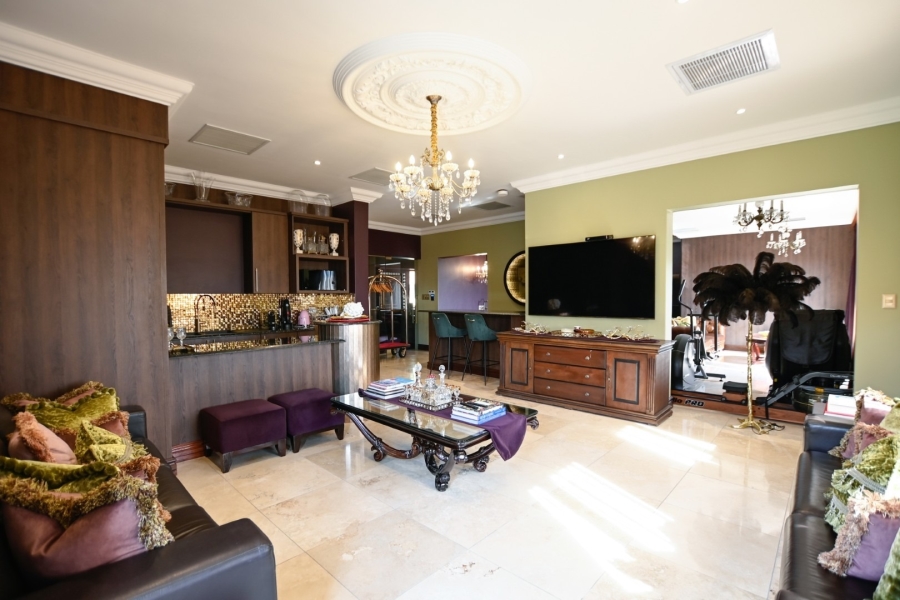 12 Bedroom Property for Sale in Florauna Gauteng