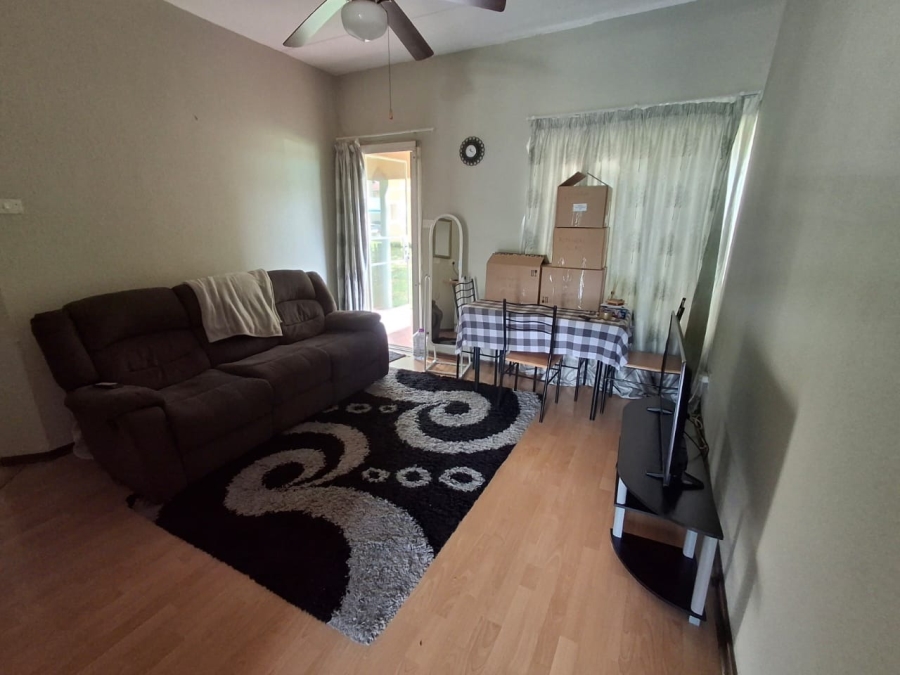 To Let 1 Bedroom Property for Rent in Parkdene Gauteng