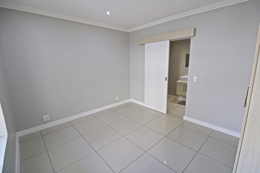 To Let 2 Bedroom Property for Rent in Bryanston Gauteng