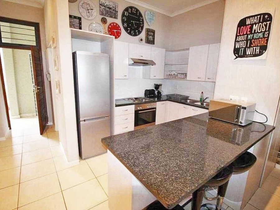 To Let 2 Bedroom Property for Rent in Bryanston Gauteng