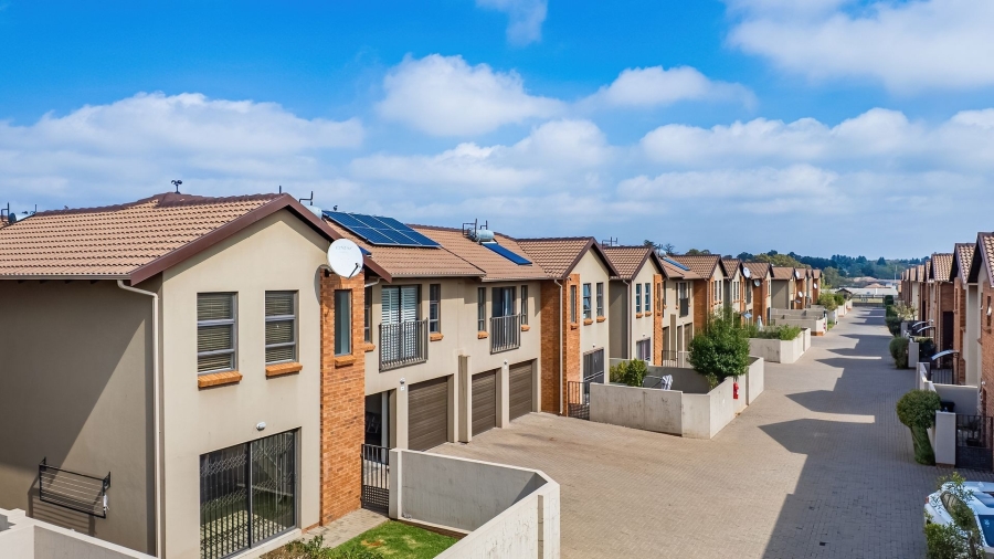 3 Bedroom Property for Sale in Rynfield Gauteng