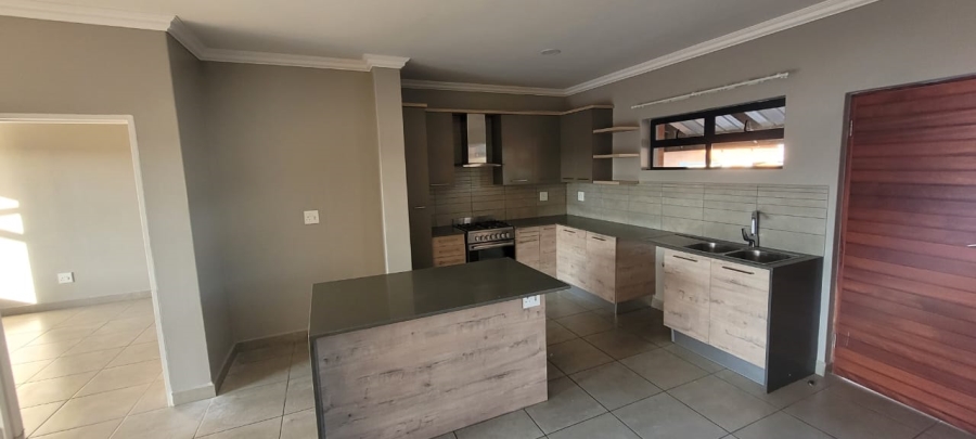 To Let 2 Bedroom Property for Rent in Six Fountains Residential Estate Gauteng