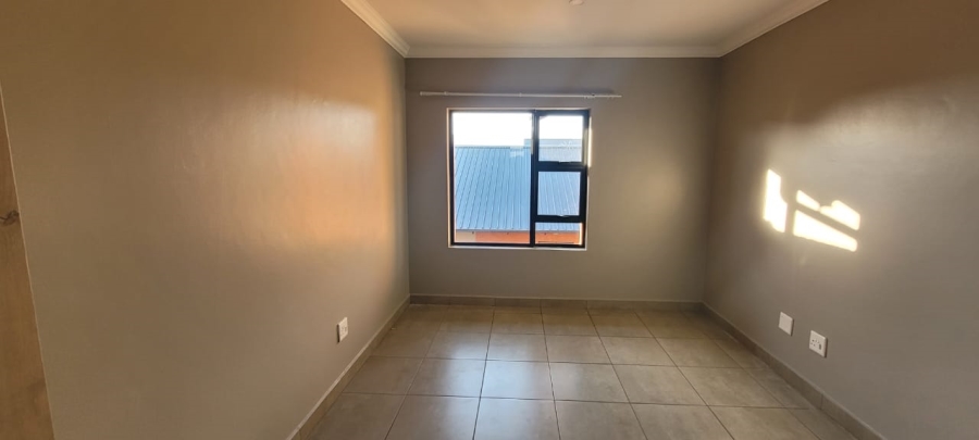 To Let 2 Bedroom Property for Rent in Six Fountains Residential Estate Gauteng