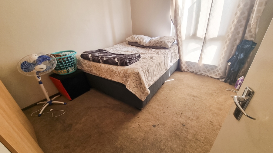 2 Bedroom Property for Sale in Noordwyk Gauteng