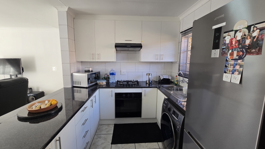 2 Bedroom Property for Sale in Croydon Gauteng