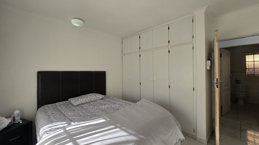 2 Bedroom Property for Sale in Croydon Gauteng