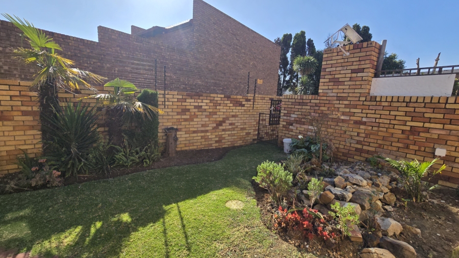 2 Bedroom Property for Sale in Croydon Gauteng