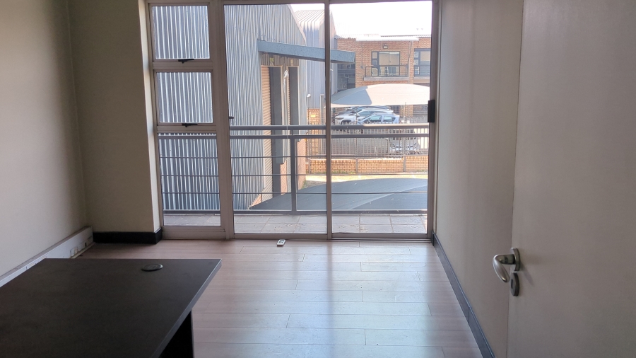 To Let Commercial Property for Rent in North Riding Gauteng