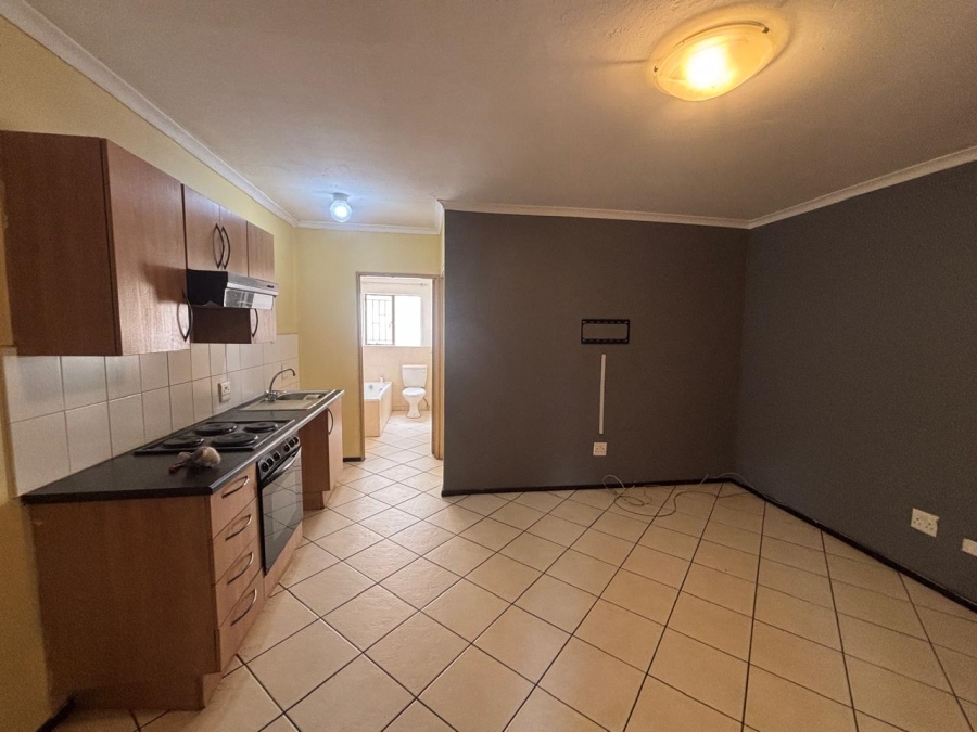 To Let 1 Bedroom Property for Rent in Florida Gauteng