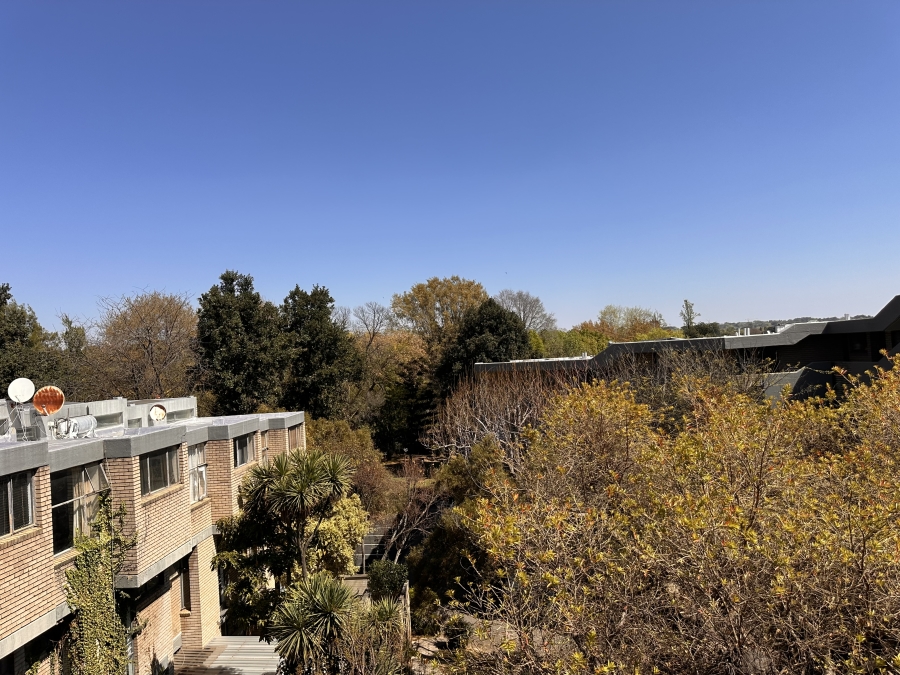 To Let 1 Bedroom Property for Rent in Norwood Gauteng