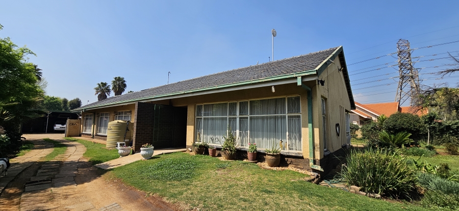 3 Bedroom Property for Sale in Risiville Gauteng