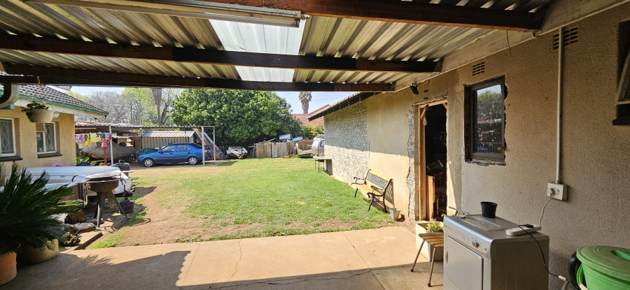 3 Bedroom Property for Sale in Risiville Gauteng