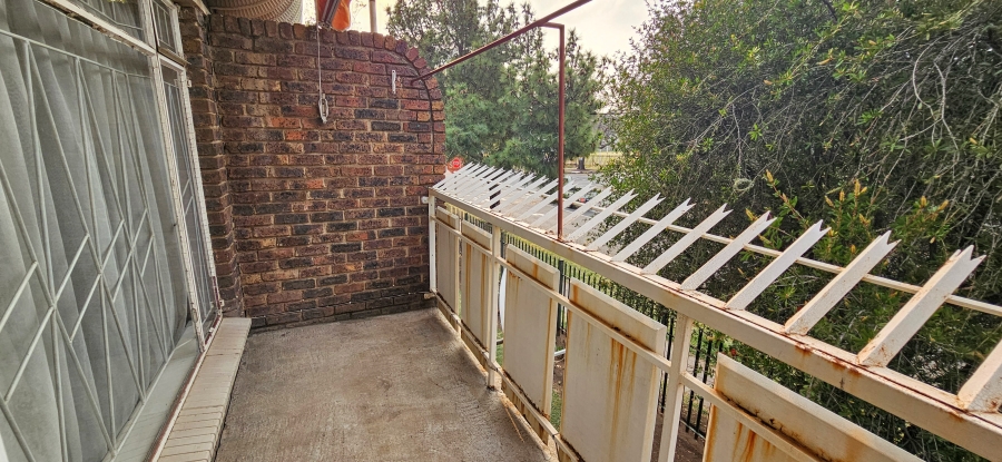 2 Bedroom Property for Sale in Vereeniging Gauteng