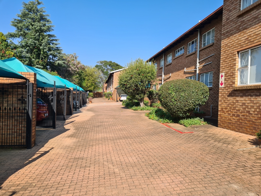 To Let 2 Bedroom Property for Rent in Northcliff Gauteng