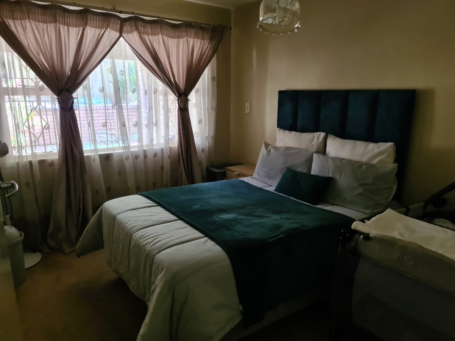 To Let 2 Bedroom Property for Rent in Northcliff Gauteng
