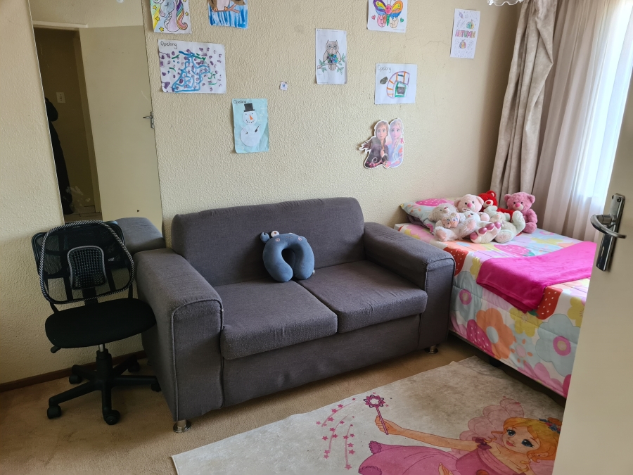 To Let 2 Bedroom Property for Rent in Northcliff Gauteng