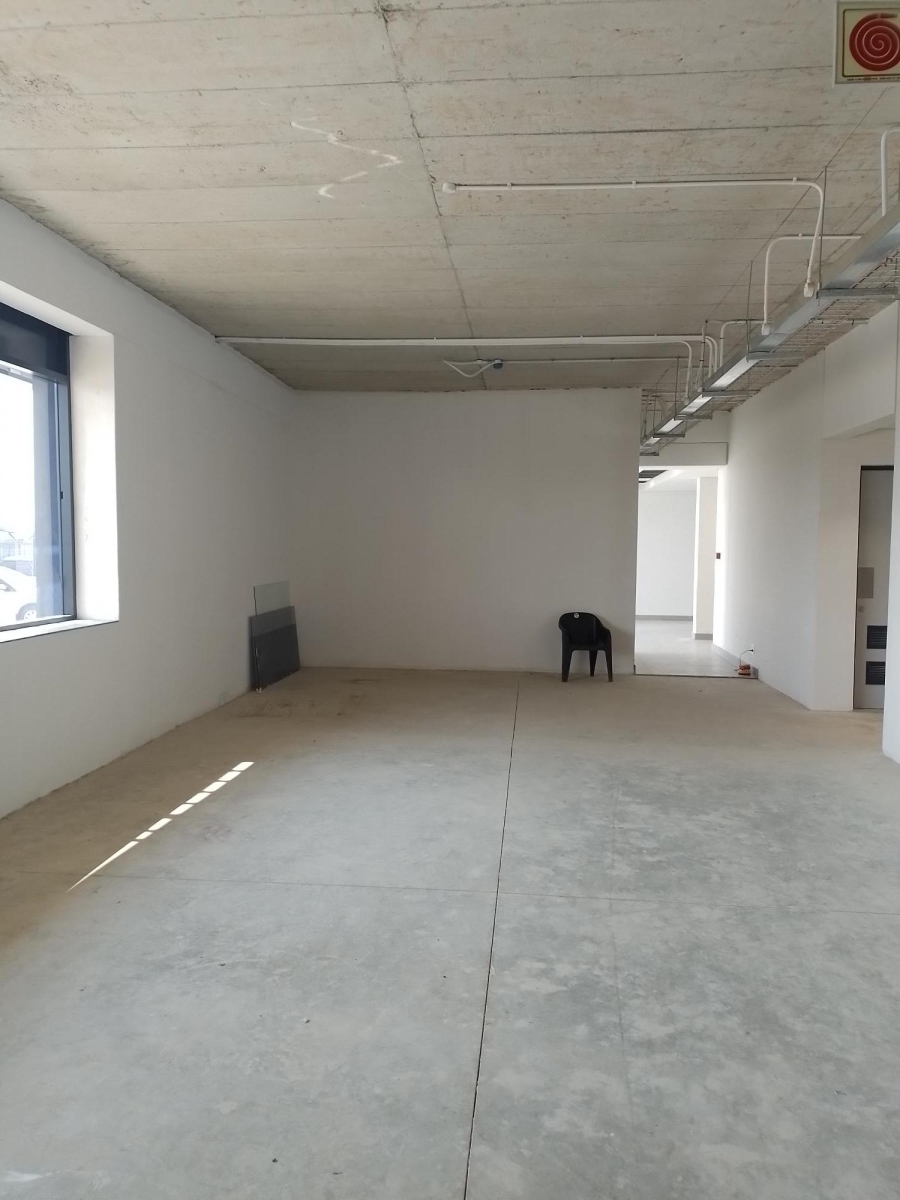 To Let Commercial Property for Rent in Longmeadow Gauteng