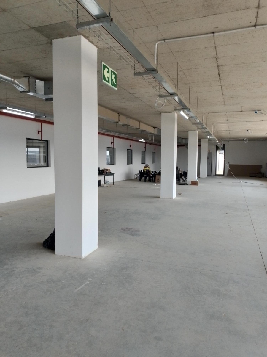 To Let Commercial Property for Rent in Longmeadow Gauteng