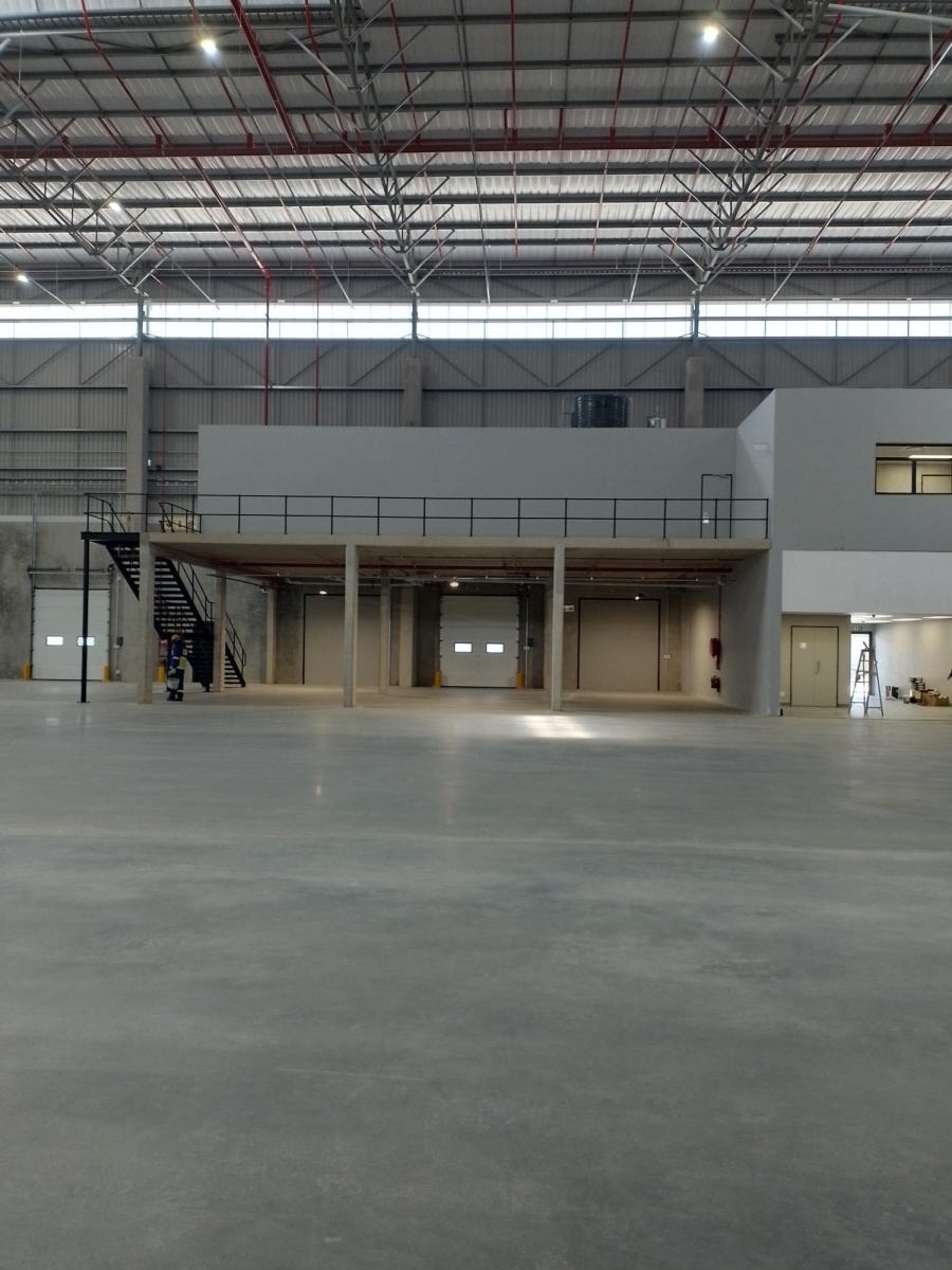 To Let Commercial Property for Rent in Longmeadow Gauteng