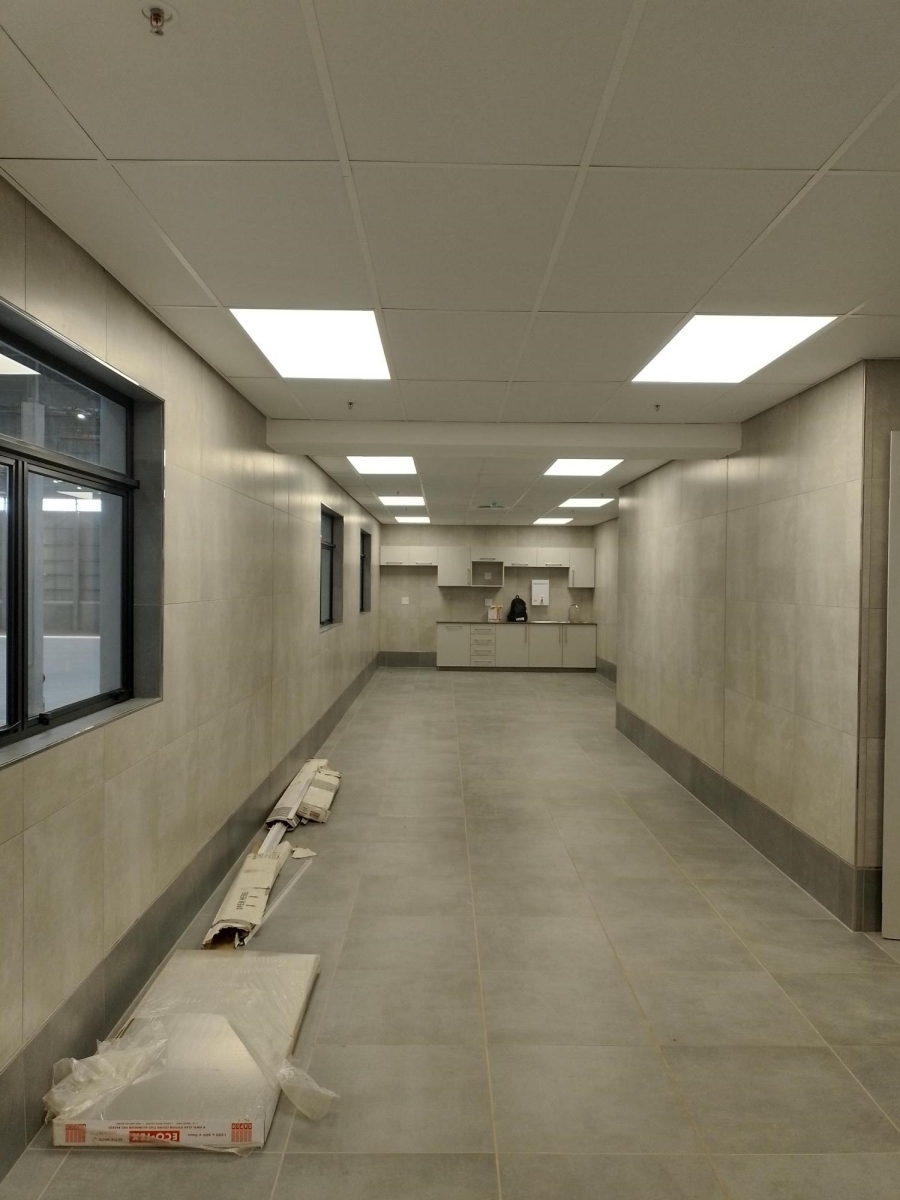 To Let Commercial Property for Rent in Longmeadow Gauteng