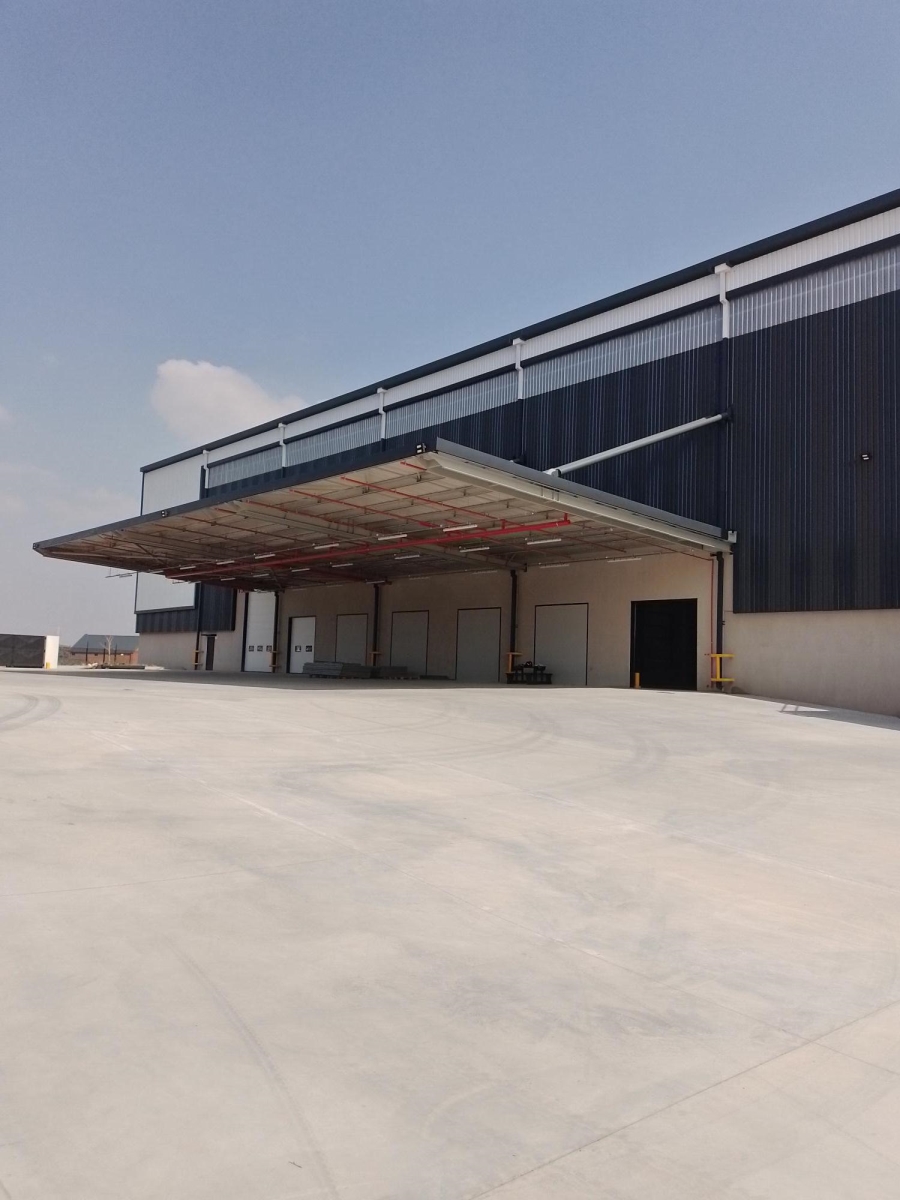 To Let Commercial Property for Rent in Longmeadow Gauteng