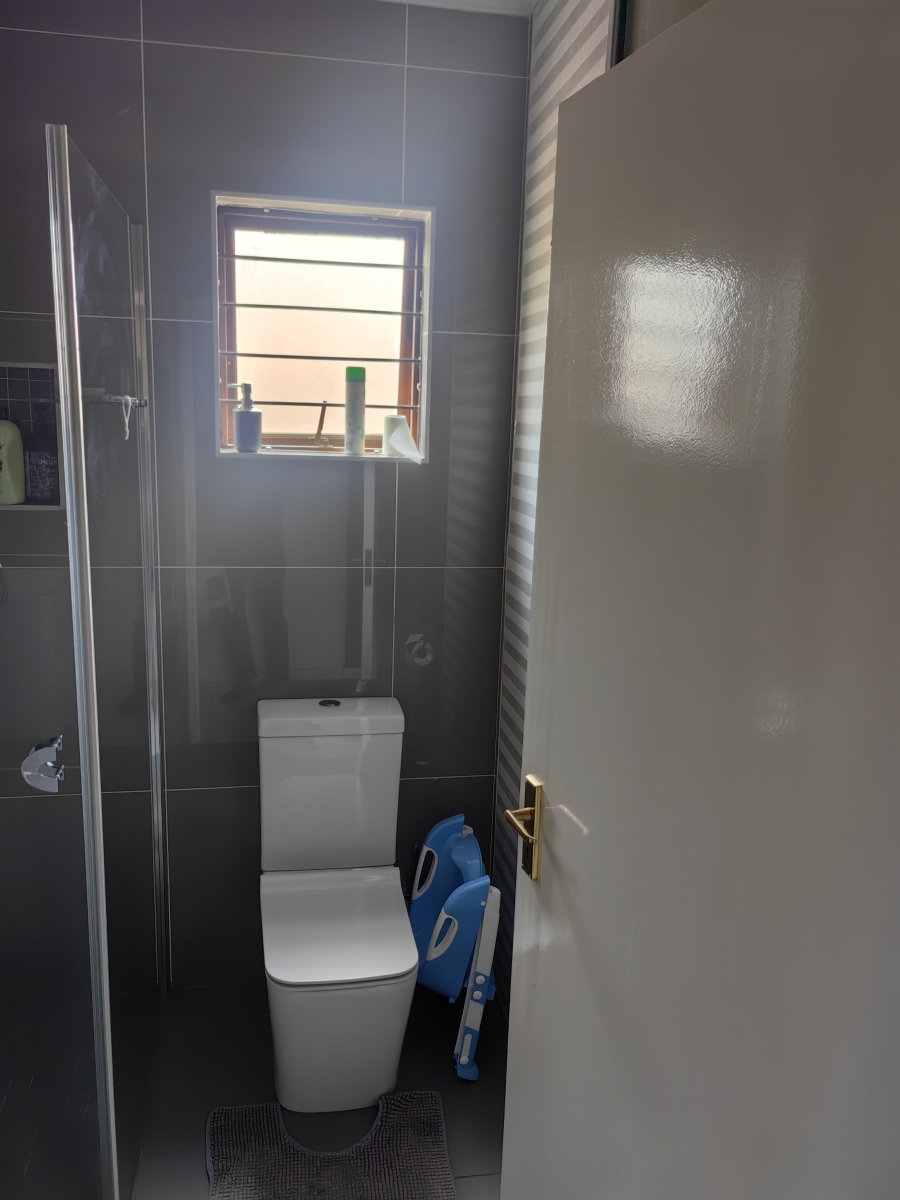 2 Bedroom Property for Sale in Khyber Rock Gauteng