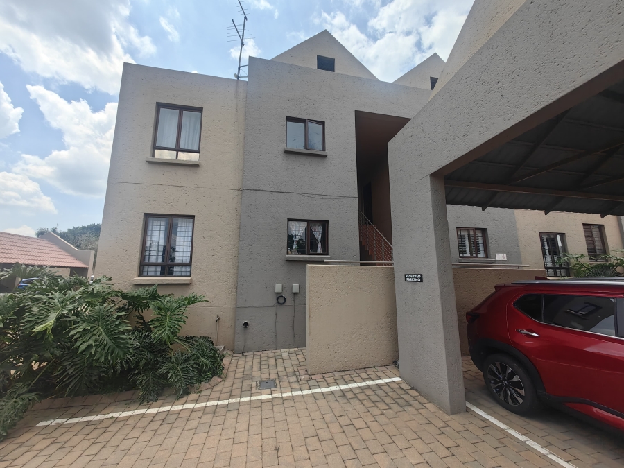 2 Bedroom Property for Sale in Khyber Rock Gauteng