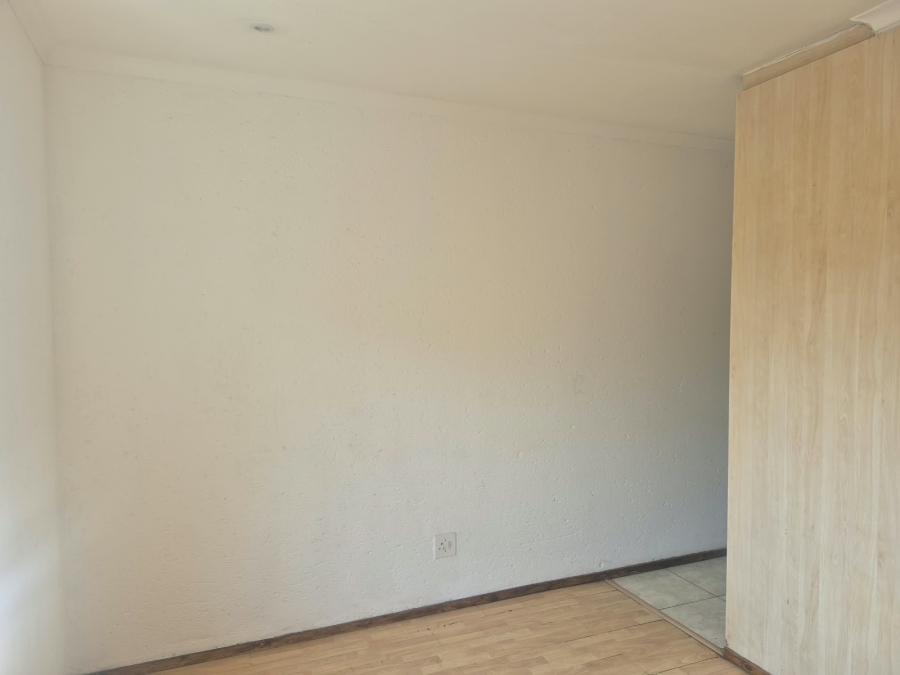 2 Bedroom Property for Sale in Eden Glen Gauteng