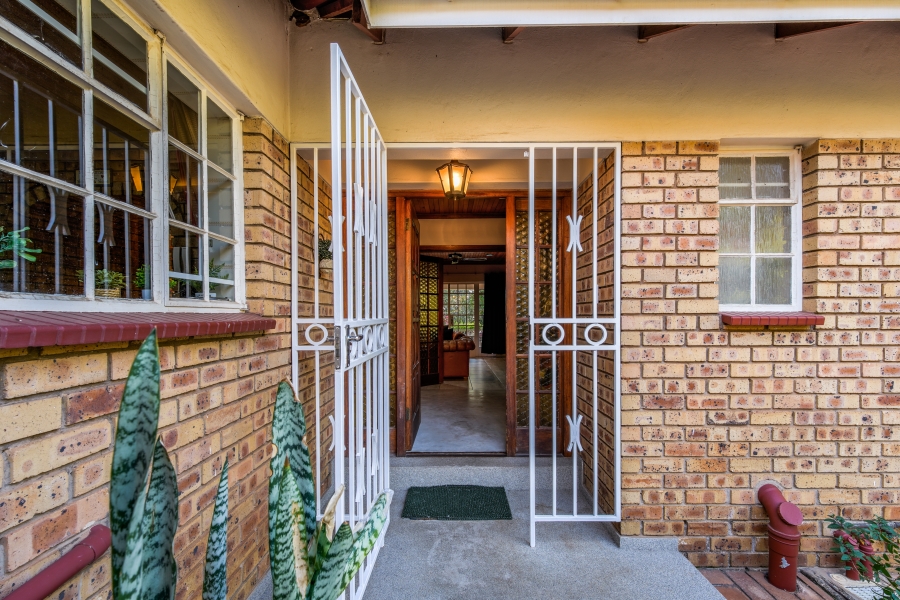 5 Bedroom Property for Sale in Moreleta Park Gauteng