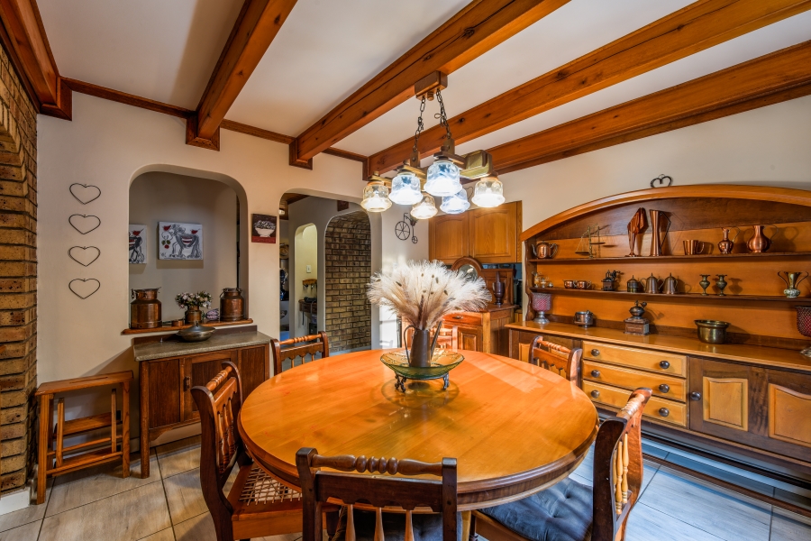 5 Bedroom Property for Sale in Moreleta Park Gauteng