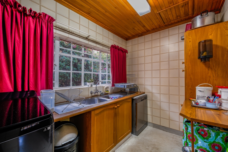 5 Bedroom Property for Sale in Moreleta Park Gauteng