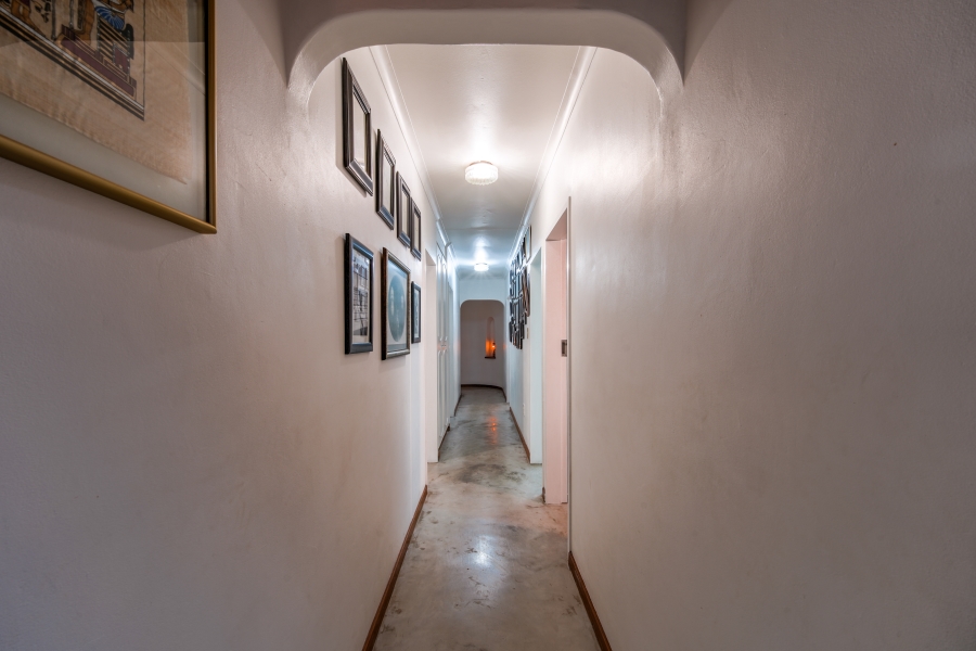 5 Bedroom Property for Sale in Moreleta Park Gauteng