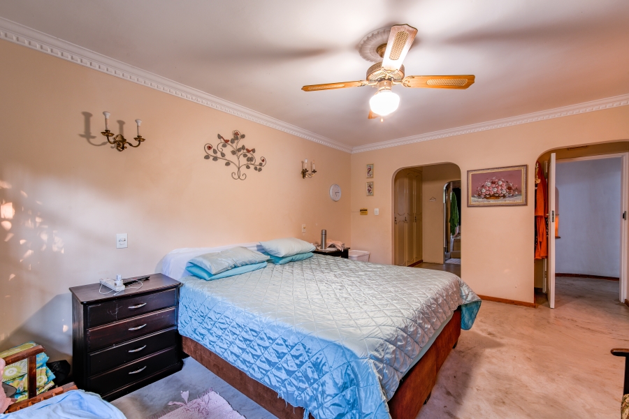 5 Bedroom Property for Sale in Moreleta Park Gauteng