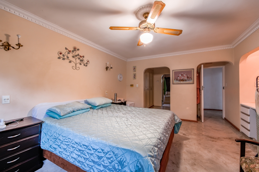 5 Bedroom Property for Sale in Moreleta Park Gauteng