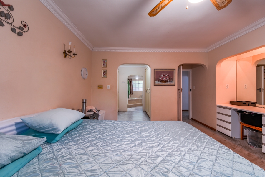 5 Bedroom Property for Sale in Moreleta Park Gauteng