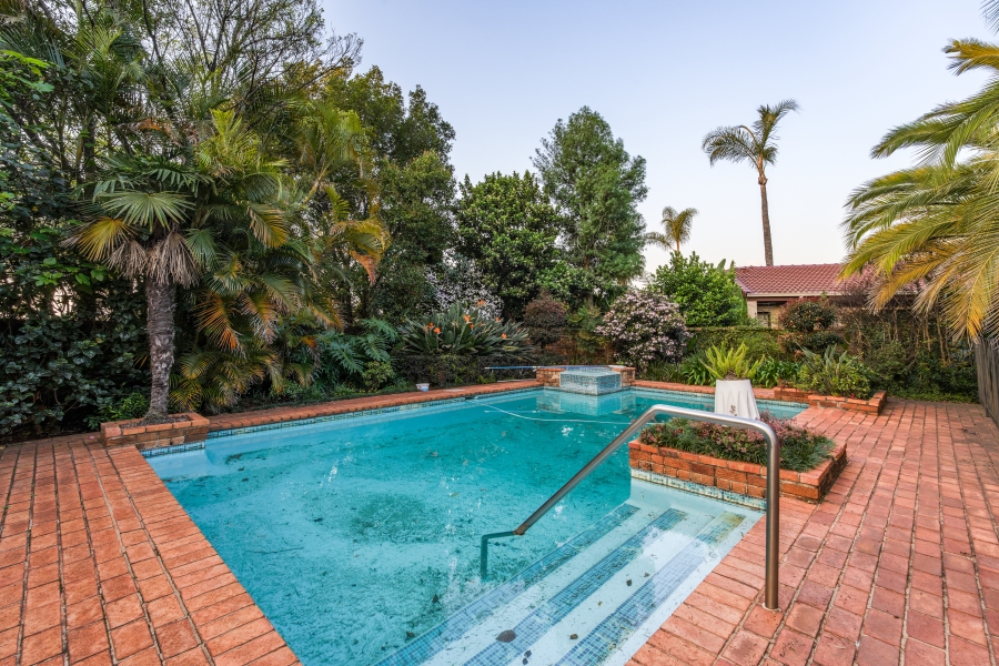 5 Bedroom Property for Sale in Moreleta Park Gauteng